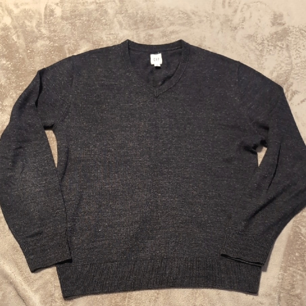 GAP Black V-Neck Sweater Fine Knit